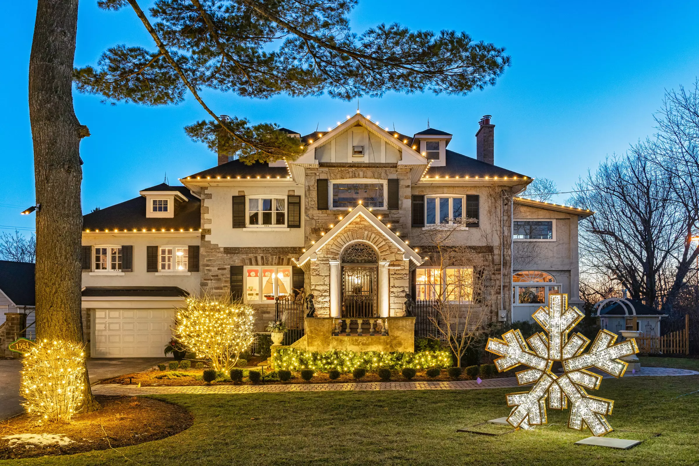 new-jersey-christmas-house A New Jersey home is decorated for Christmas.
